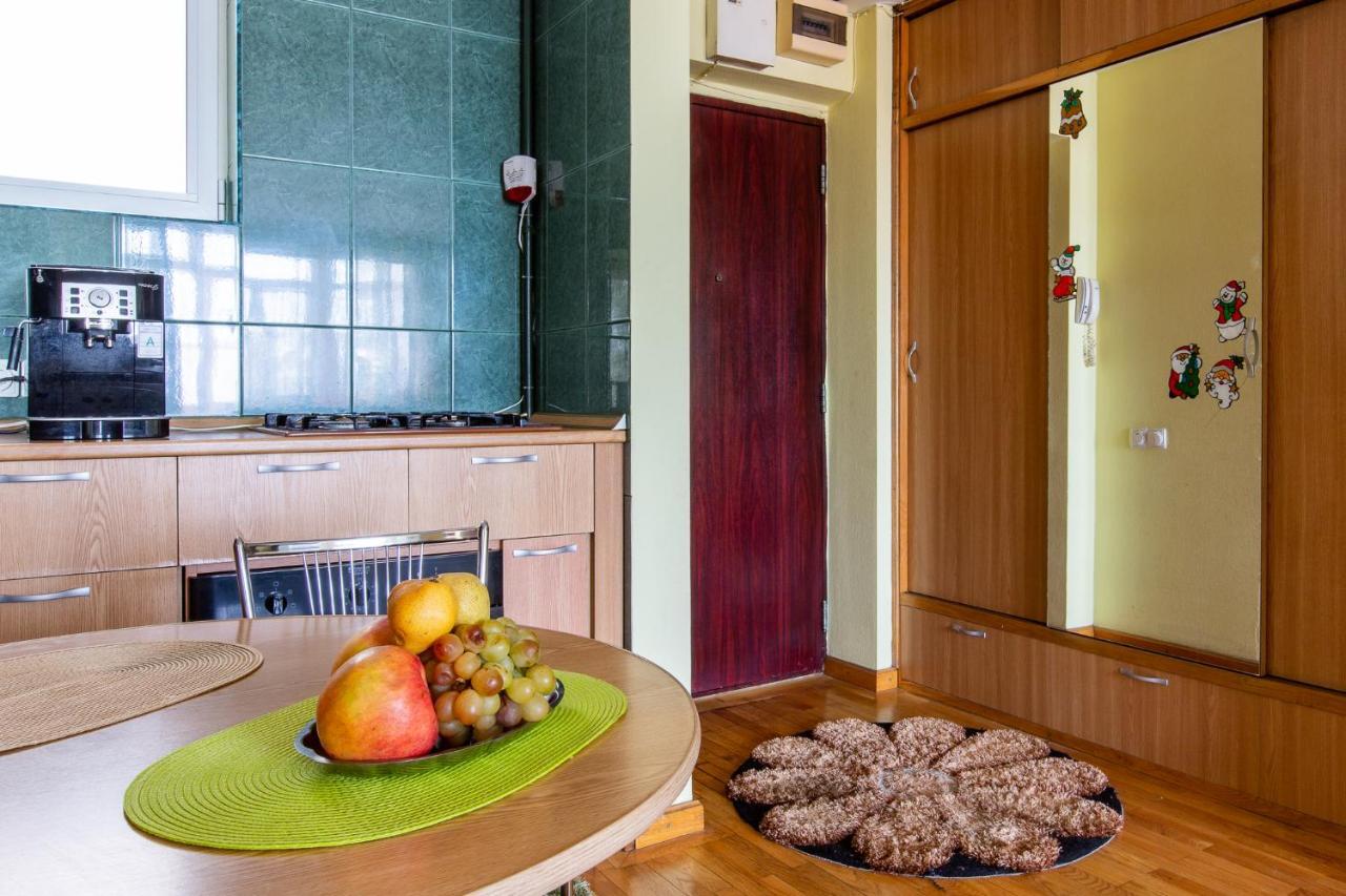 Cozy Apartment Bukarest Eksteriør billede